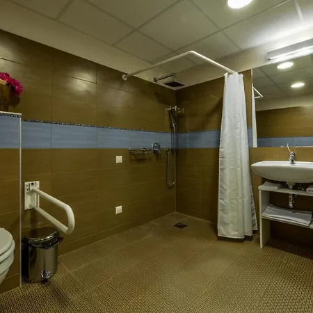 Guest house Pronay-kastely Alsopeteny