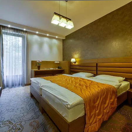 Prónay-kastély 3* Alsópetény