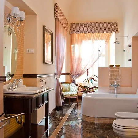 Pronay-kastely Guest house 4*