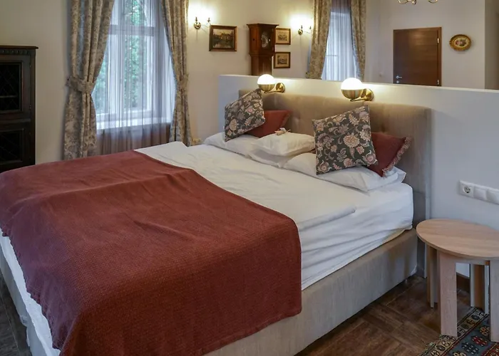 Pronay-kastely Pensionat 4*